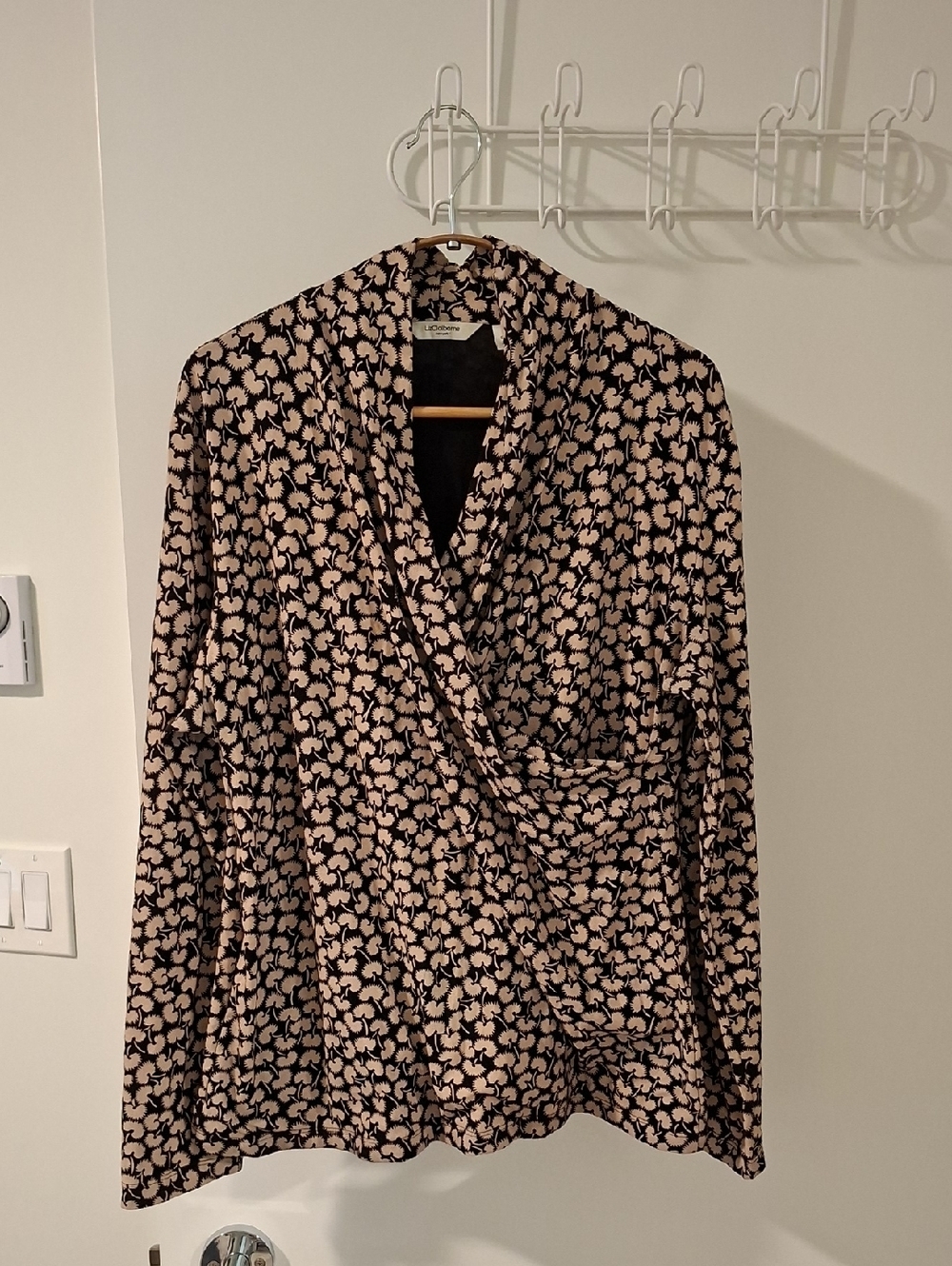 Black & Beige Double-lined Fixed-wrap Shawl-collar Cotton Jersey Top (Size XL)